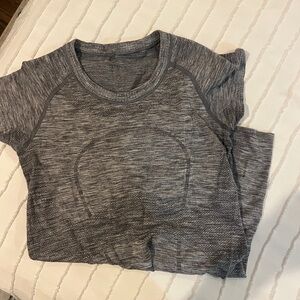 Lululemon Swiftly Tech Short Sleeve